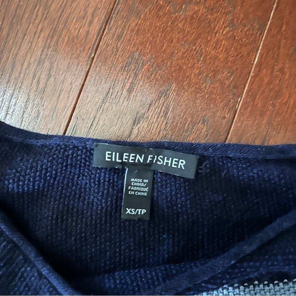 Eileen Fisher Women's Navy Striped Boat Neck Pullover Sweater Size XS wool blend - Picture 6 of 9